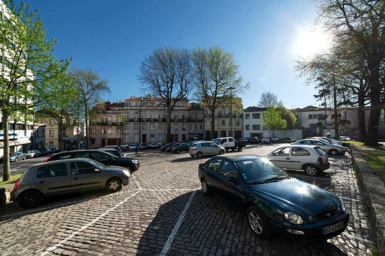Sunny View To The Tower Appartement Porto Buitenkant foto